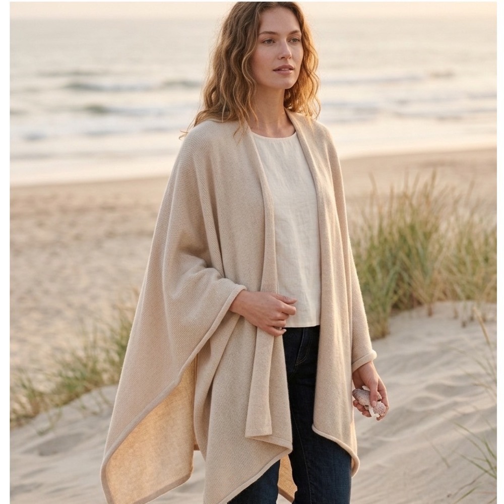 New Peruvian‎ Soul Alpaca Cream Knit Ruana Shawl Wrap Cape With Horn Toggle Pin